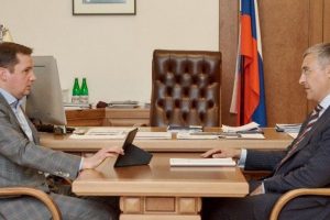 Министр образования РФ обсудил с главой Архангельской области вопросы развития сферы образования и подготовки кадров в регионе