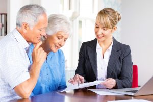 Для пенсионеров и граждан предпенсионного возраста будут работать консультационные пункты службы занятости и органов соцзащиты