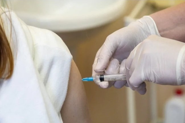 В Поморье продолжается массовая вакцинация населения от COVID-19