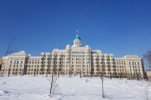 Вниманию выпускников школ: в феврале заканчивается прием заявлений в учебные заведения ФСБ России