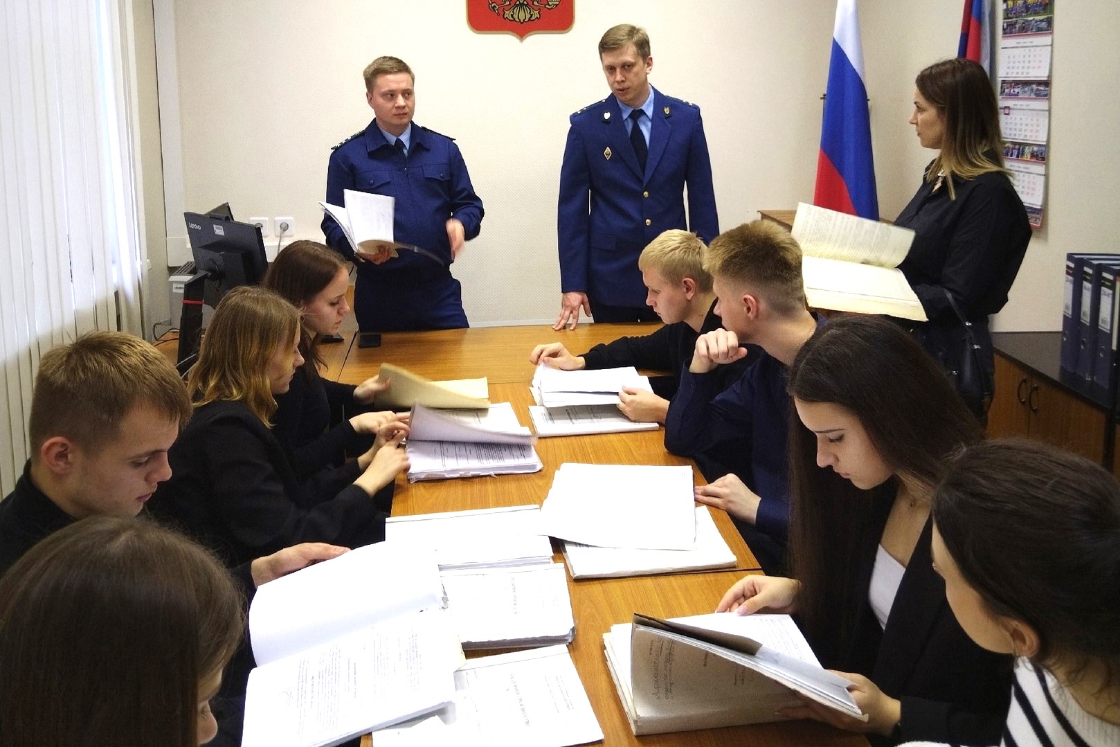 Школьники Мирного познакомились с юридическими профессиями