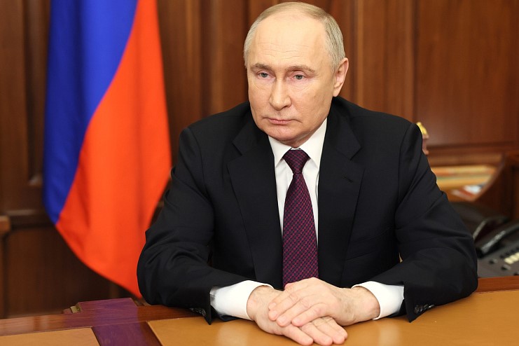 Владимир Путин: «Сделаем всё, чтобы масштабные национальные проекты и программы были реализованы»
